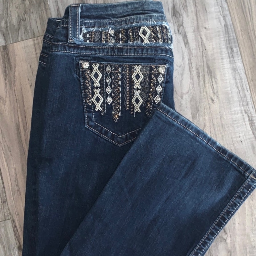 Mid rise Miss Me jeans